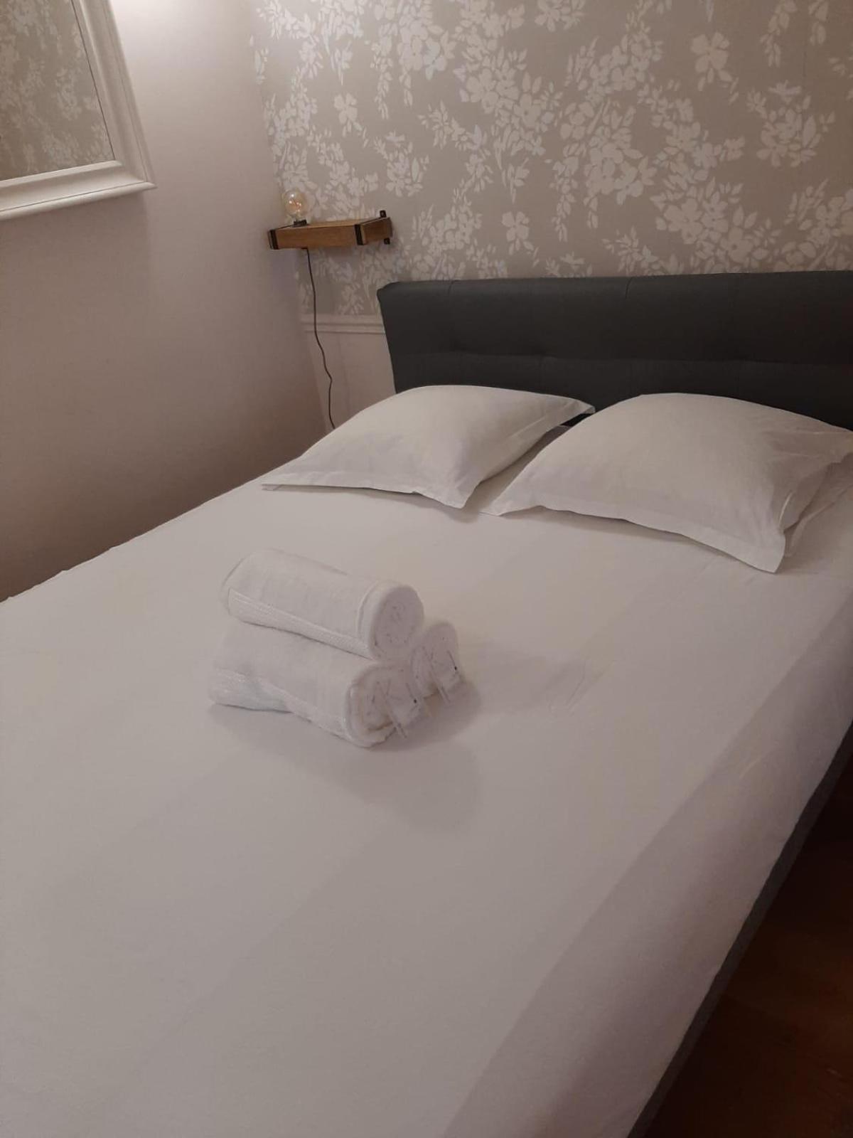 Ancien Atelier Parisien Grand 2 Pieces 아파트 외부 사진